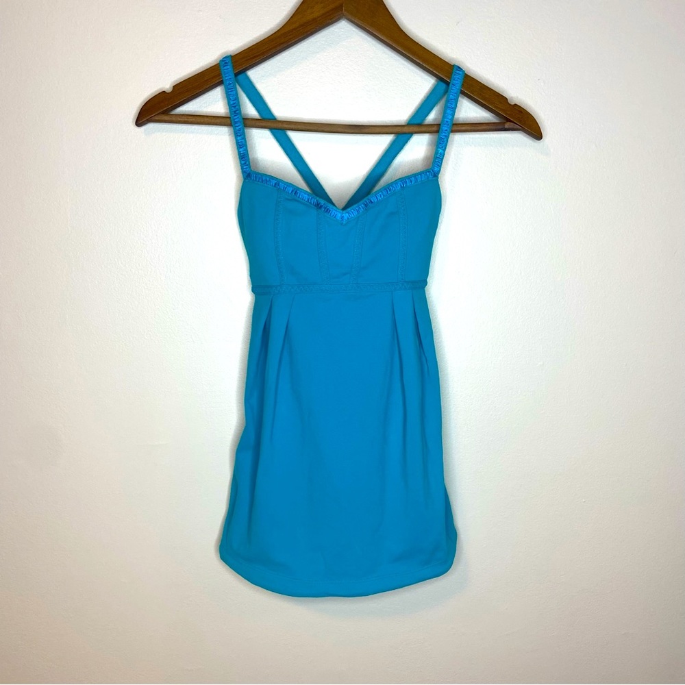 LULULEMON Turquoise Bulerias Tank - Criss Cross Straps - Zigzag Stitch 549